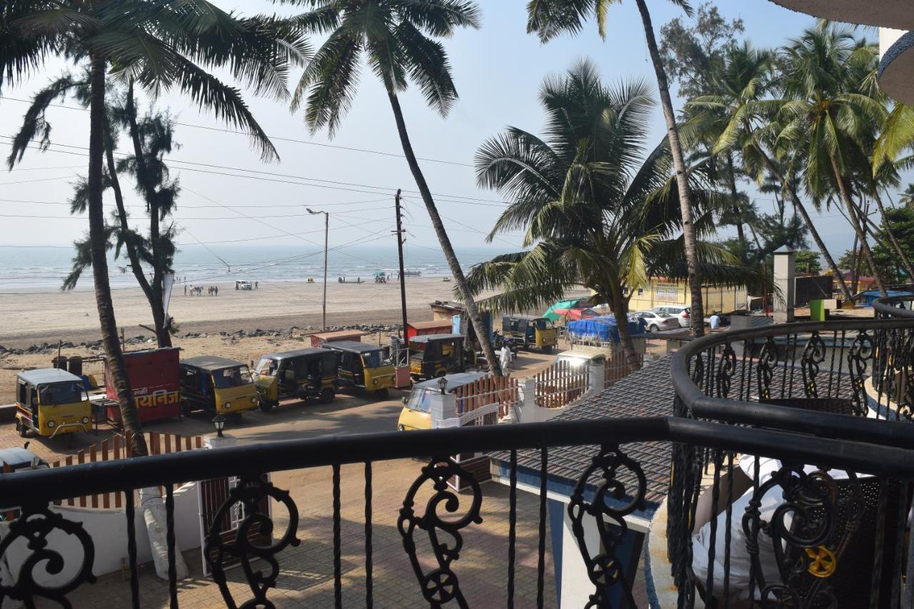 Hotel Murud Marina Exterior foto